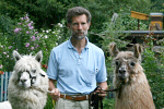 Herr Nieskens mit Lamas